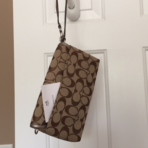 Coach Wristlet/Clutch, NWT - Picture 4 of 8